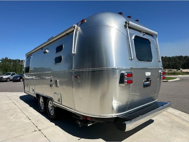 2026 Airstream 2026 Airstream Flying Cloud - thumbnail 7