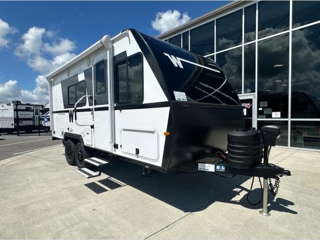 2026 Winnebago Micro Minnie 2100BH