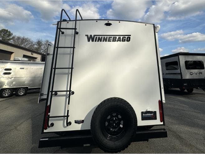 2026 Winnebago 2026 Winnebago Micro Minnie - thumbnail 3