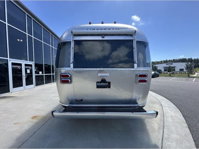 2026 Airstream 2026 Airstream International - thumbnail 6