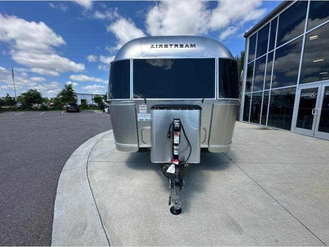 2026 Airstream 2026 Airstream International - thumbnail 10