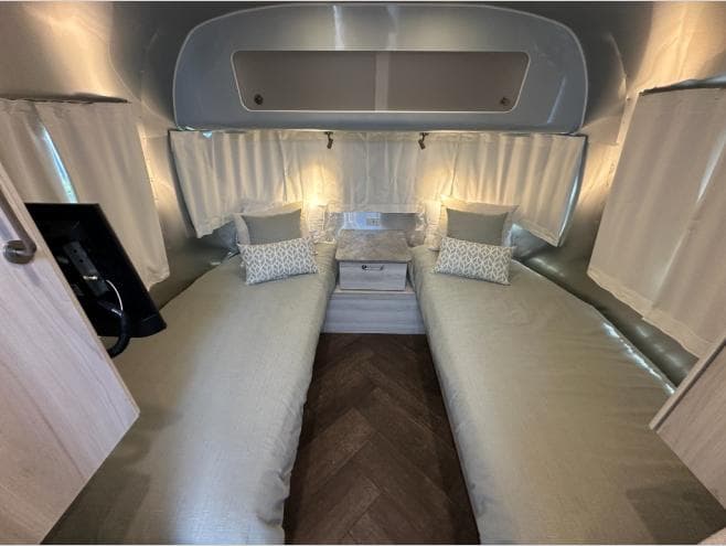 2026 Airstream 2026 Airstream International - thumbnail 16
