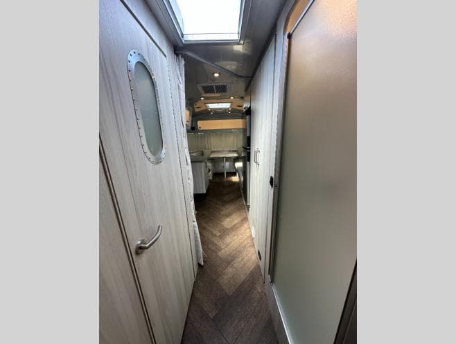 2026 Airstream 2026 Airstream International - thumbnail 18