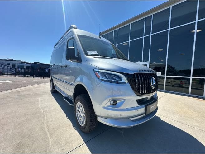 2026 Airstream Interstate 19 Tommy Bahama