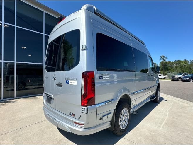 2026 Airstream 2026 Airstream Interstate 19 - thumbnail 4