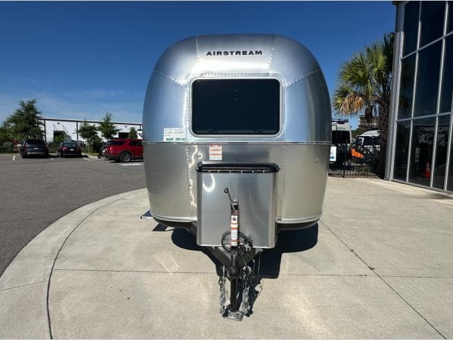 2026 Airstream 2026 Airstream World Traveler - thumbnail 10