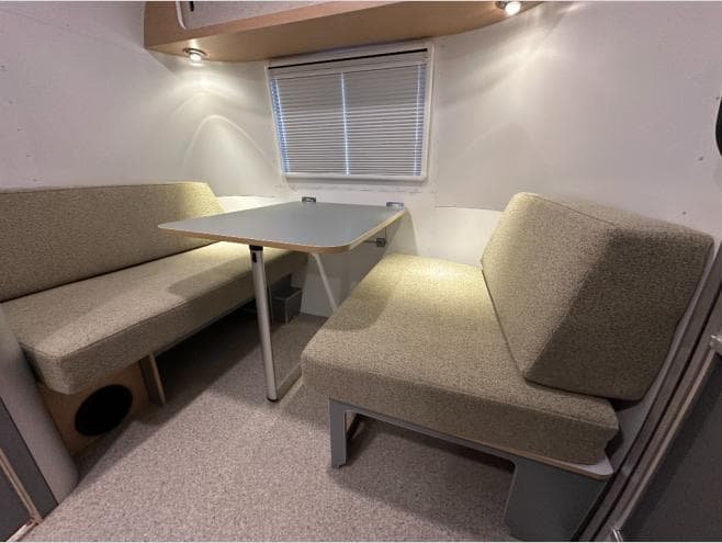 2026 Airstream 2026 Airstream World Traveler - thumbnail 12