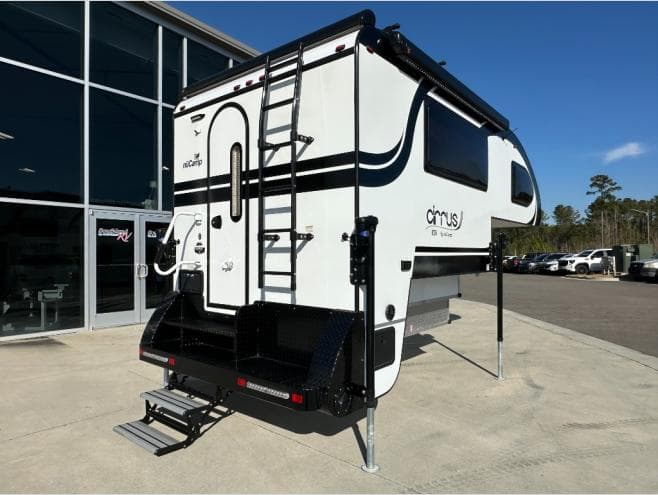2026 nuCamp 2026 nuCamp Cirrus - thumbnail 4