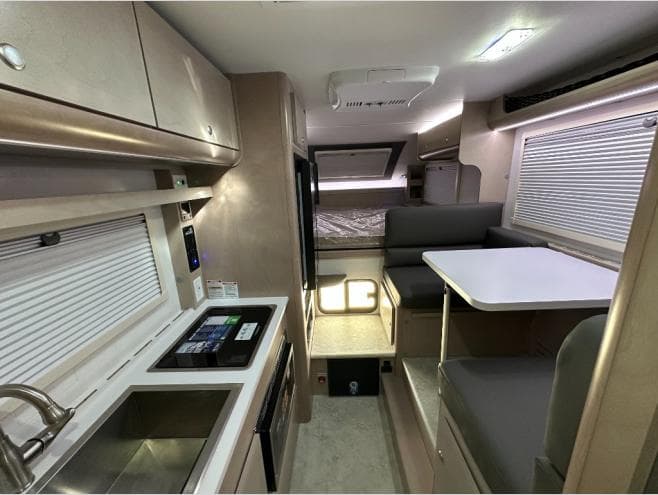 2026 nuCamp 2026 nuCamp Cirrus - thumbnail 10