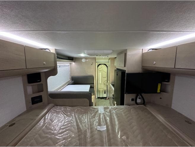 2026 nuCamp 2026 nuCamp Cirrus - thumbnail 16