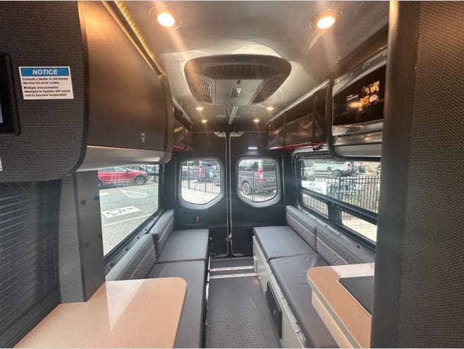 2026 Airstream 2026 Airstream Interstate 19x - thumbnail 14