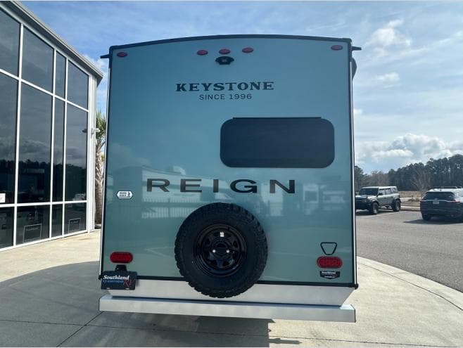 2026 Keystone 2026 Keystone Reign - thumbnail 5