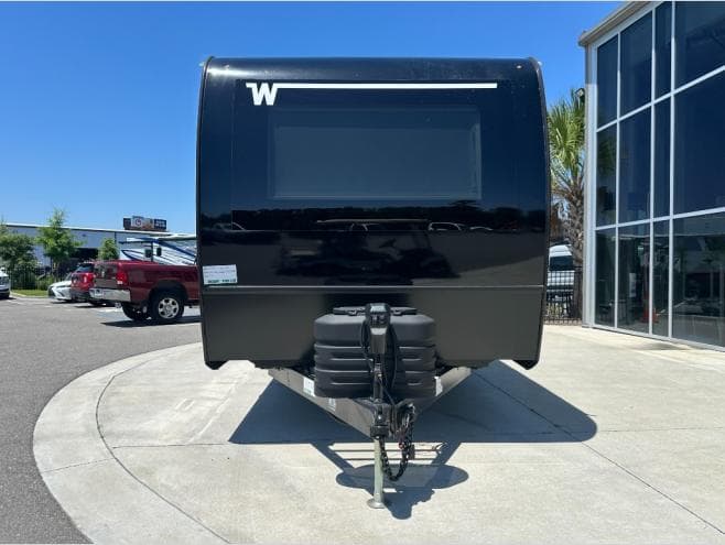 2026 Winnebago 2026 Winnebago Thrive - thumbnail 9