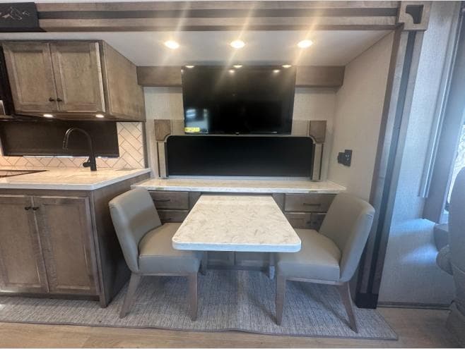 2027 Tiffin Motorhomes 2027 Tiffin Motorhomes Allegro Open Road - thumbnail 10