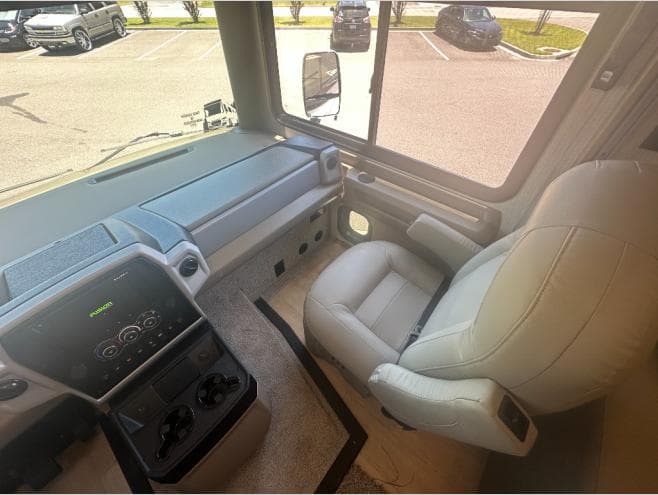 2027 Tiffin Motorhomes 2027 Tiffin Motorhomes Allegro Open Road - thumbnail 13