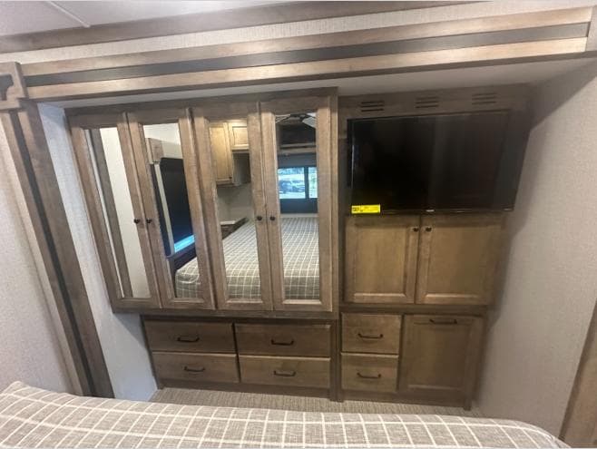 2027 Tiffin Motorhomes 2027 Tiffin Motorhomes Allegro Open Road - thumbnail 25