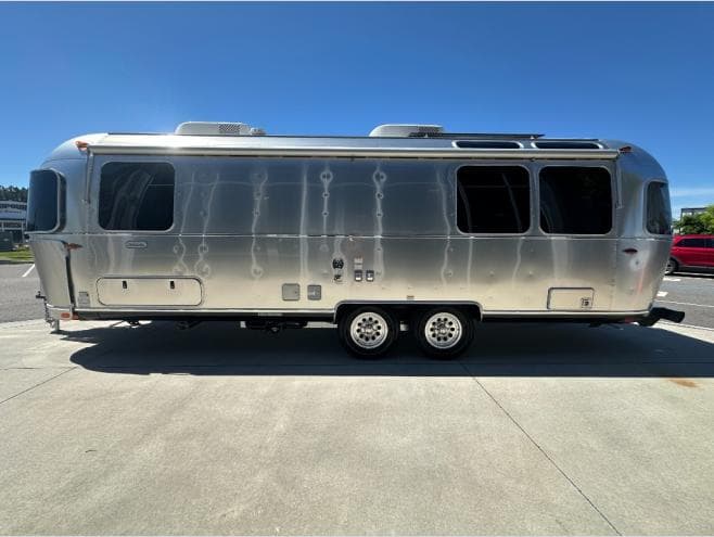 2026 Airstream 2026 Airstream Globetrotter - thumbnail 4