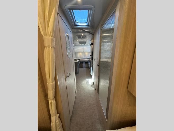 2026 Airstream 2026 Airstream Globetrotter - thumbnail 17