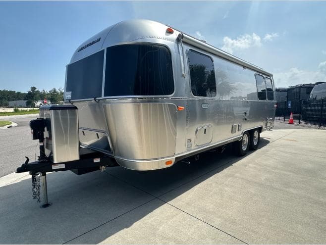 2027 Airstream 2027 Airstream Globetrotter - thumbnail 9