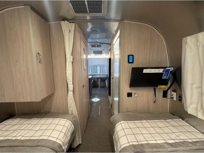 2027 Airstream 2027 Airstream Globetrotter - thumbnail 20