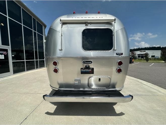 2027 Airstream 2027 Airstream Caravel - thumbnail 6