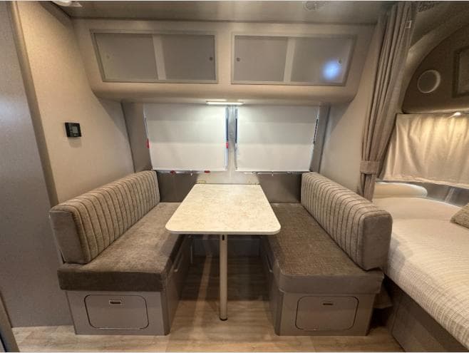 2027 Airstream 2027 Airstream Caravel - thumbnail 11
