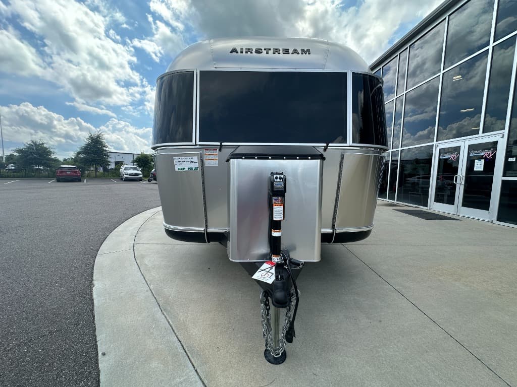 2027 Airstream 2027 Airstream Classic - thumbnail 9