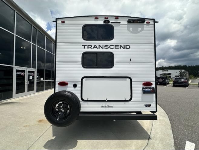 2027 Grand Design 2027 Grand Design Transcend - thumbnail 5