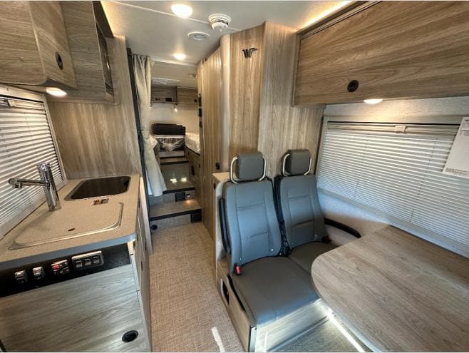2027 Winnebago 2027 Winnebago Ekko - thumbnail 14