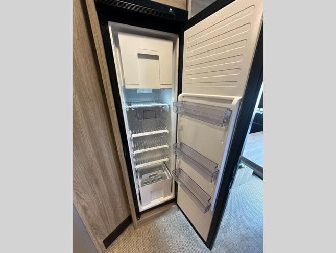 2027 Winnebago 2027 Winnebago Ekko - thumbnail 11