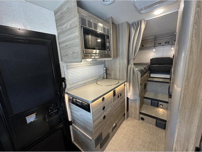 2027 Winnebago 2027 Winnebago Ekko - thumbnail 12