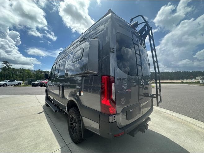 2027 Winnebago 2027 Winnebago Revel Sport - thumbnail 6