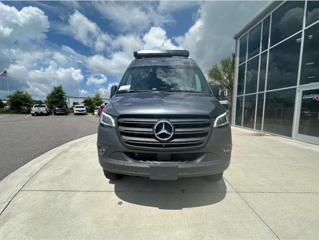 2027 Winnebago 2027 Winnebago Revel Sport - thumbnail 8