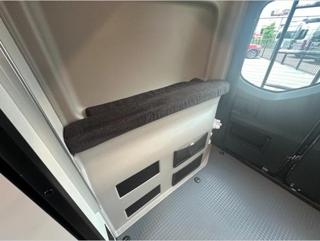 2027 Winnebago 2027 Winnebago Revel Sport - thumbnail 19