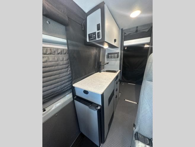 2027 Winnebago 2027 Winnebago Revel - thumbnail 12