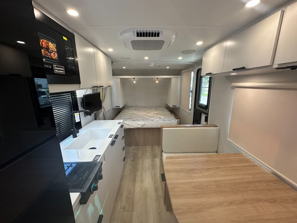 2027 Winnebago 2027 Winnebago Micro Minnie - thumbnail 11