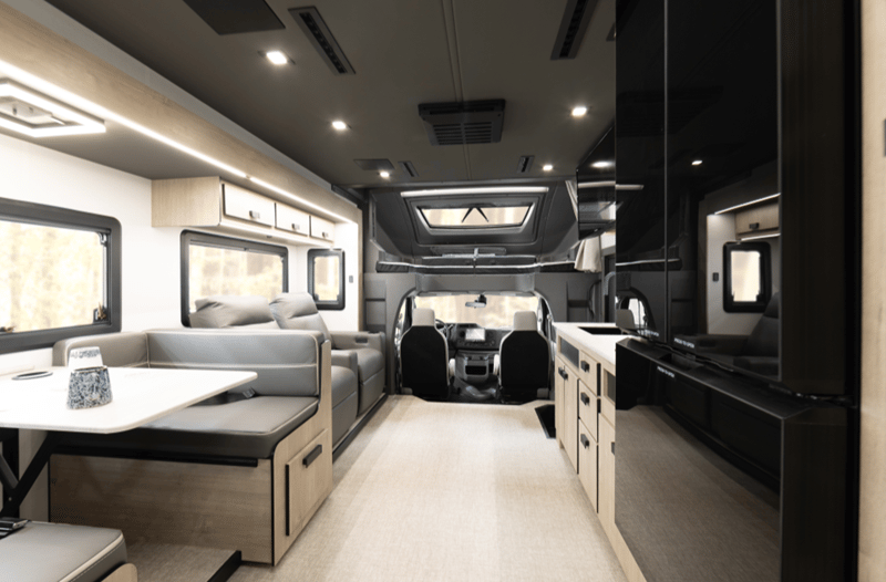 2027 Grand Design 2027 Grand Design Lineage Series E - thumbnail 3