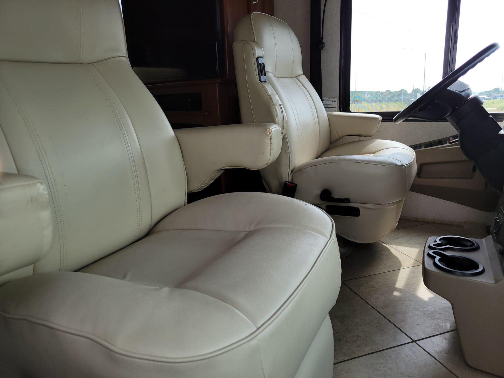 2016 Winnebago 2016 Winnebago Forza - thumbnail 8