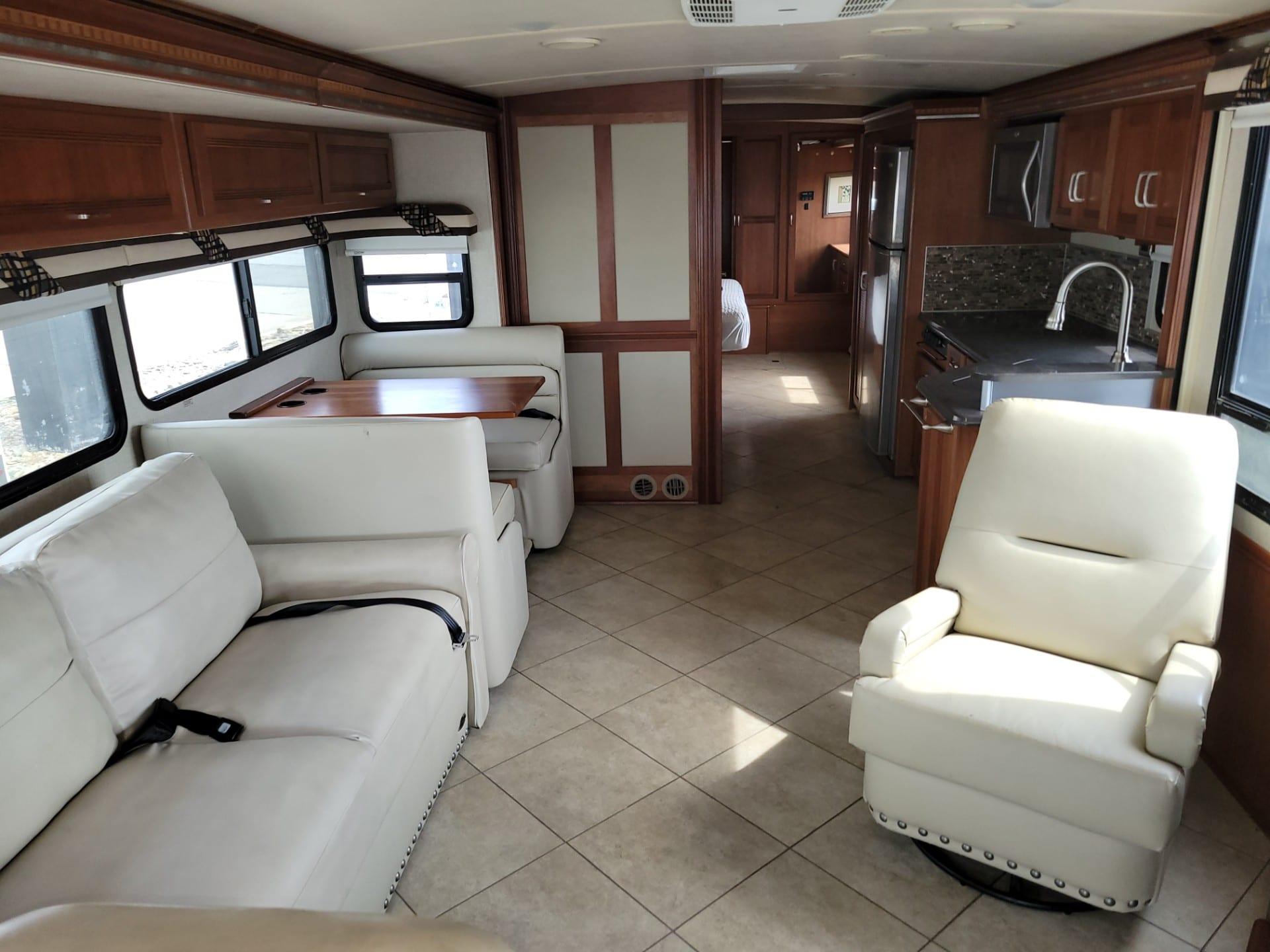 2016 Winnebago 2016 Winnebago Forza - thumbnail 12
