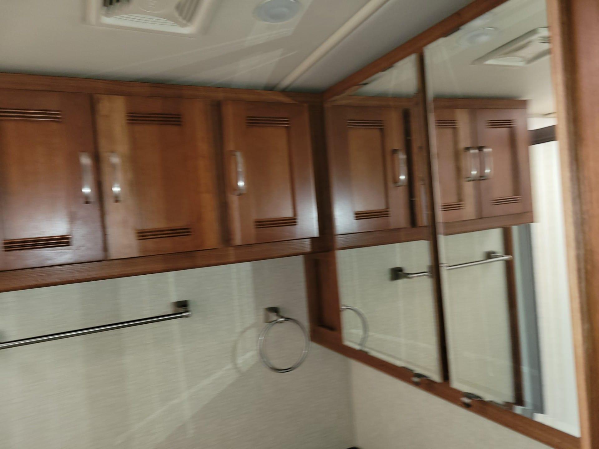 2016 Winnebago 2016 Winnebago Forza - thumbnail 43