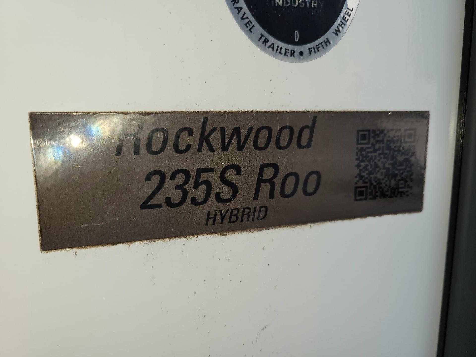 2022 Forest River 2022 Forest River Rockwood Roo - thumbnail 4