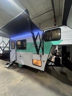 2026 Sunset Park RV Manufacturing 2026 Sunset Park RV Manufacturing Retro - thumbnail 3