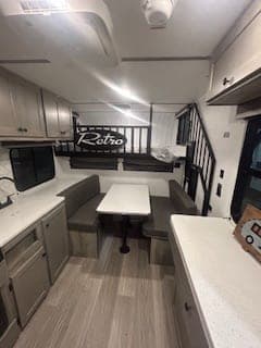 2026 Sunset Park RV Manufacturing 2026 Sunset Park RV Manufacturing Retro - thumbnail 4