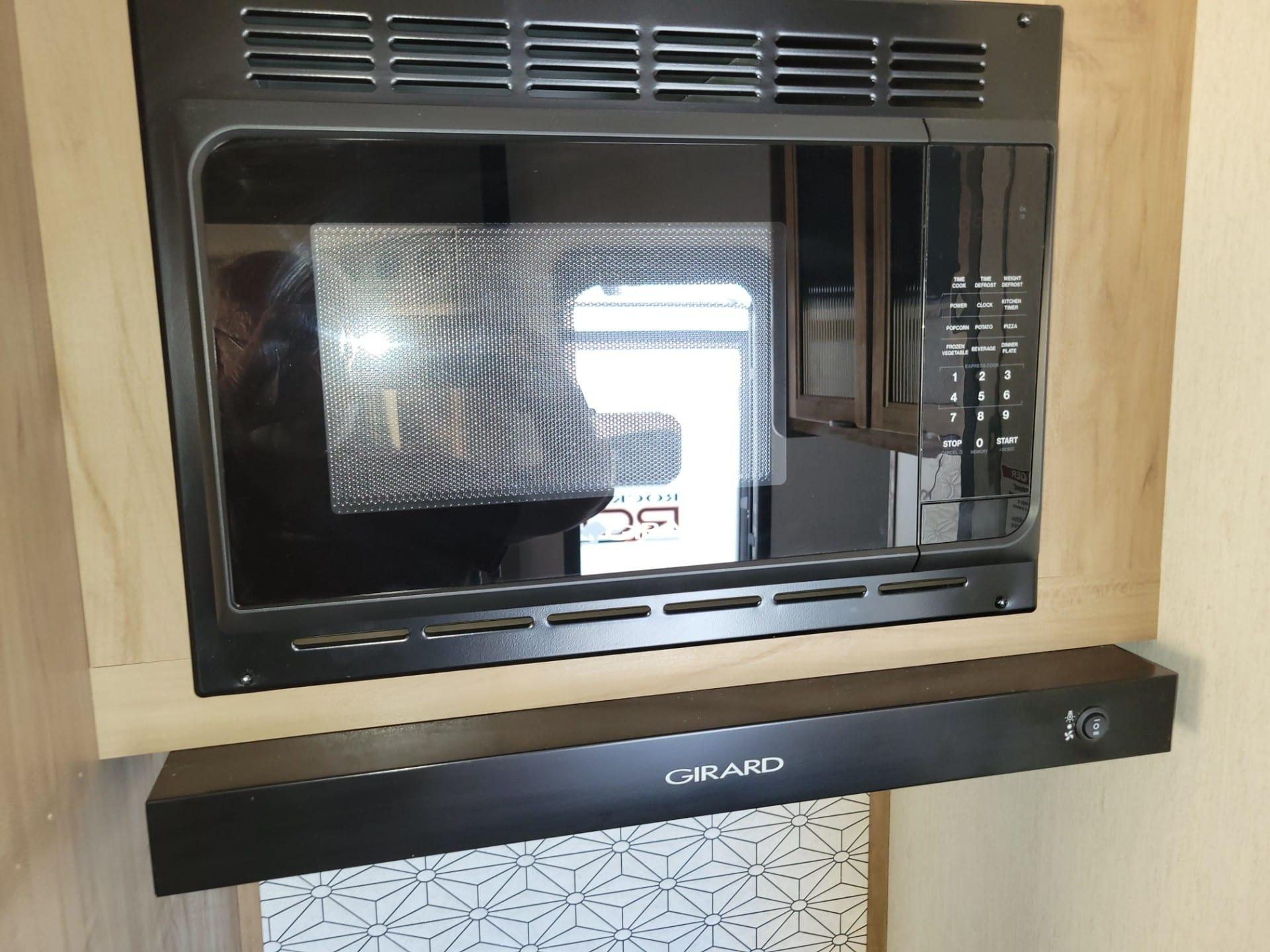 2024 Forest River 2024 Forest River Cherokee Arctic Wolf - thumbnail 25