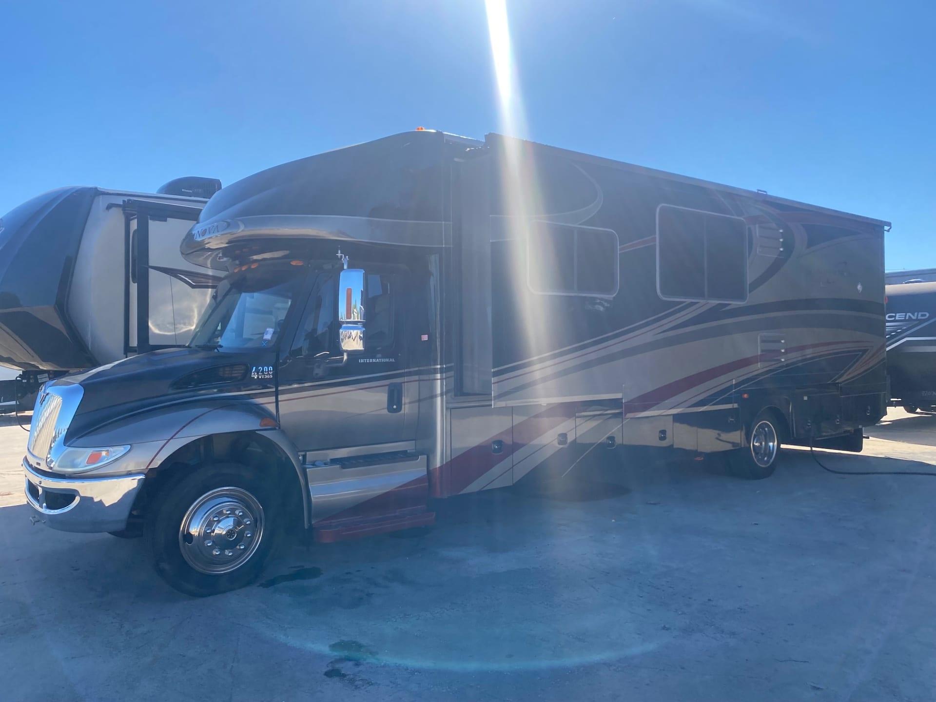 2009 Gulf Stream SuperNova 6341