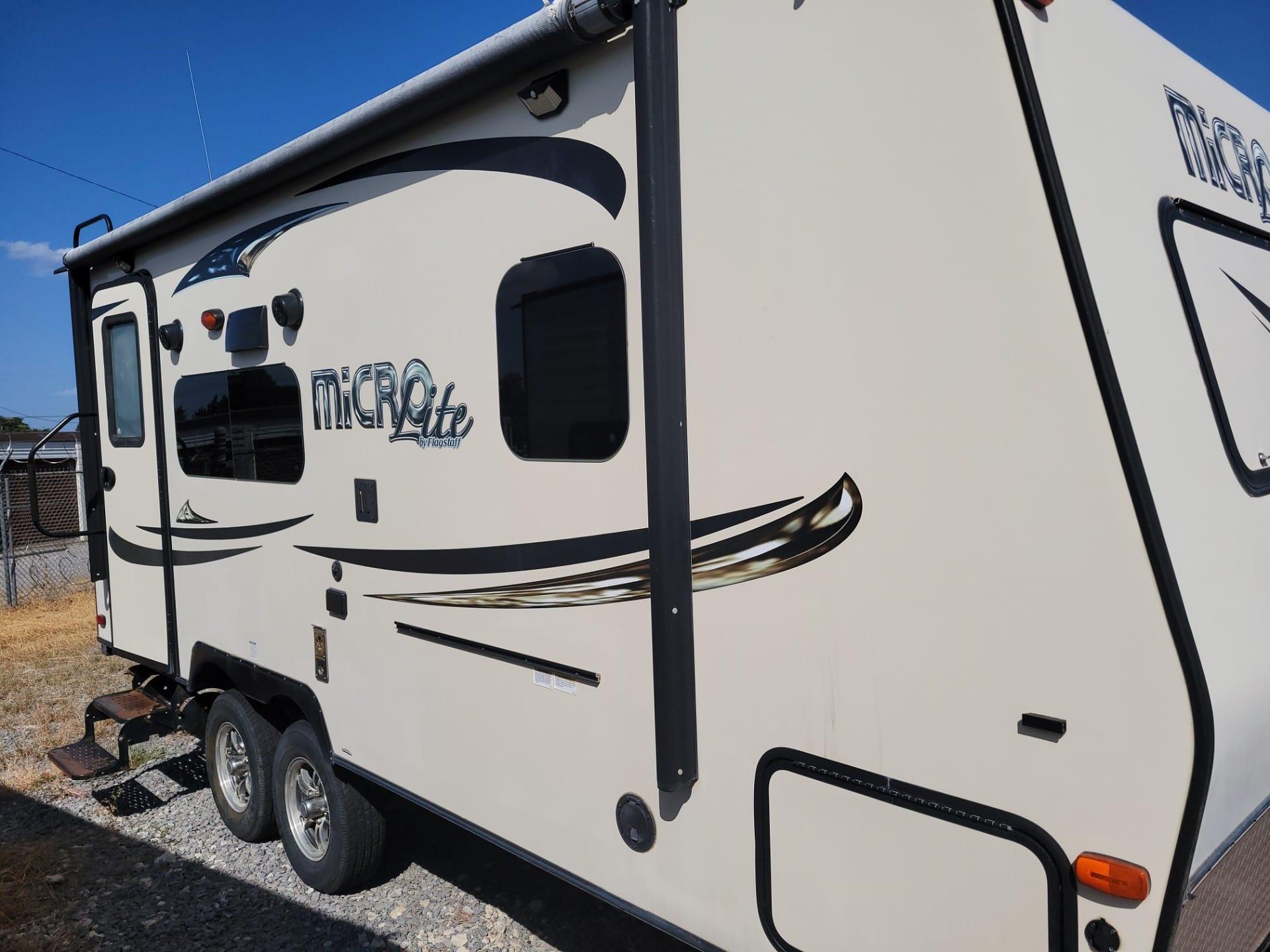 2016 Forest River Flagstaff Micro Lite 21FBRS