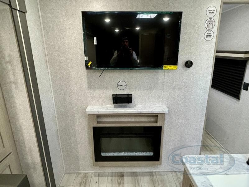 2026 East To West 2026 East To West Della Terra - thumbnail 9