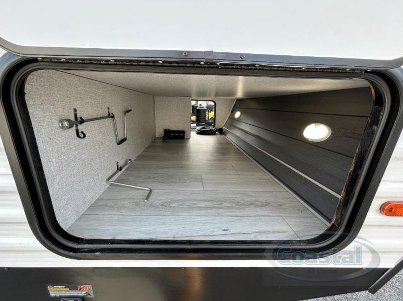 2026 East To West 2026 East To West Della Terra - thumbnail 36