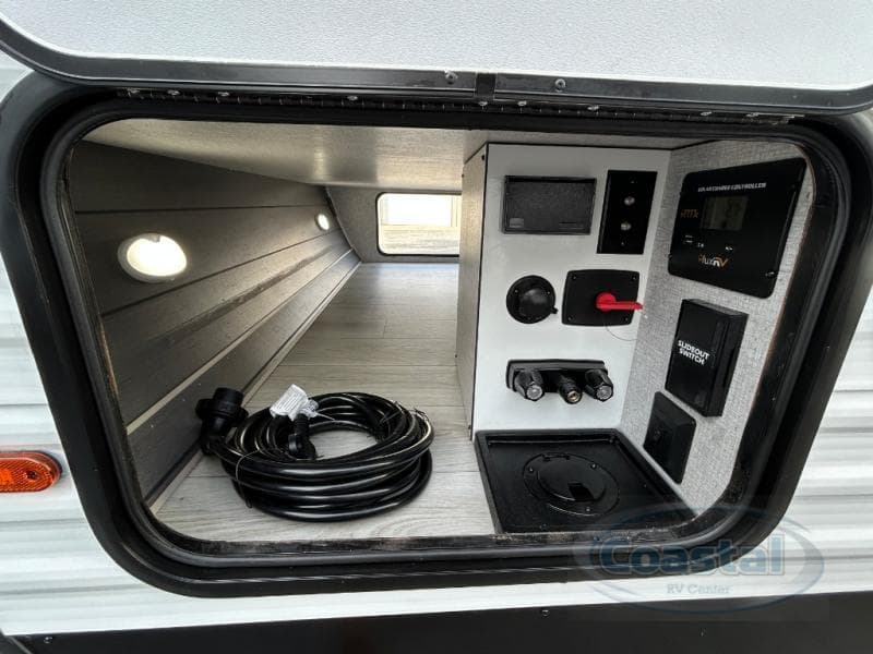 2026 East To West 2026 East To West Della Terra - thumbnail 37