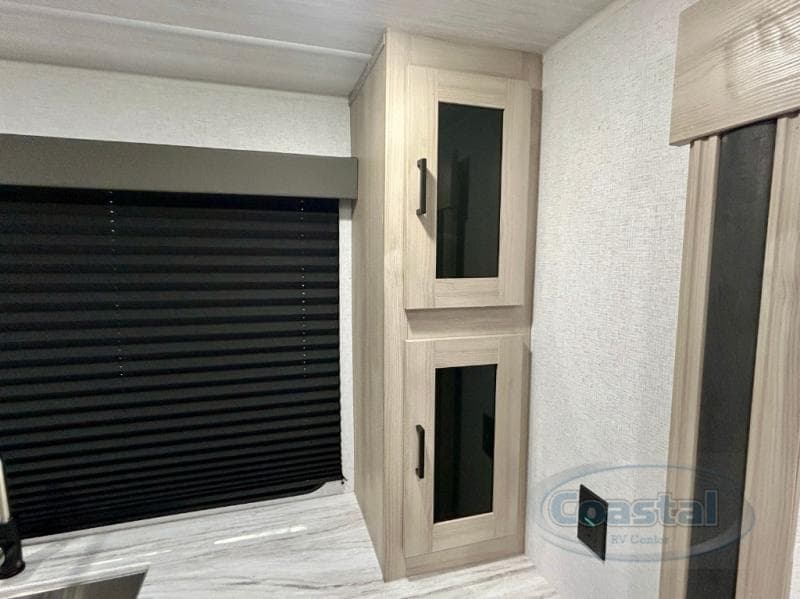 2026 East To West 2026 East To West Della Terra - thumbnail 14